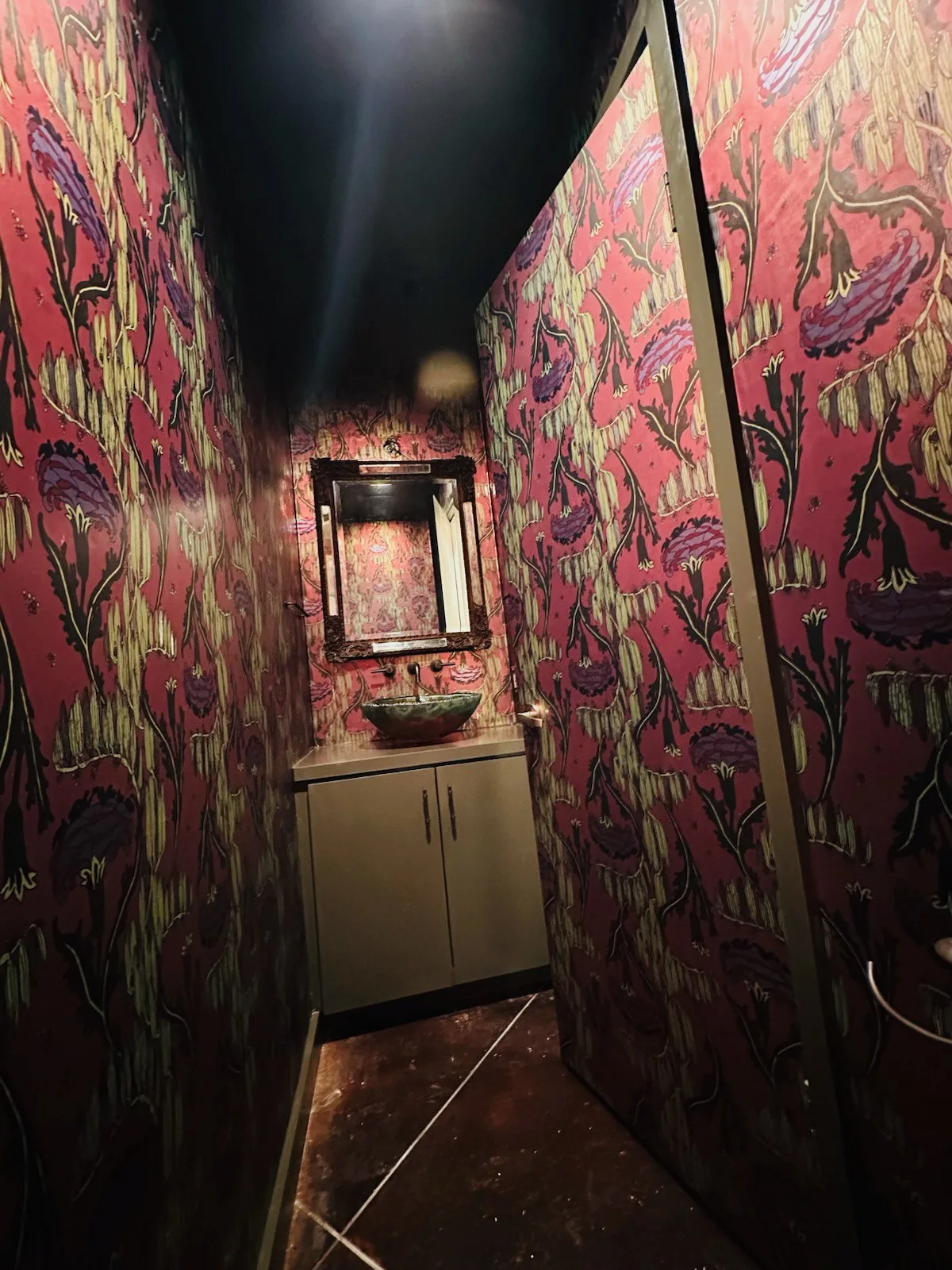 Wallpaper installation Englewood Chicago